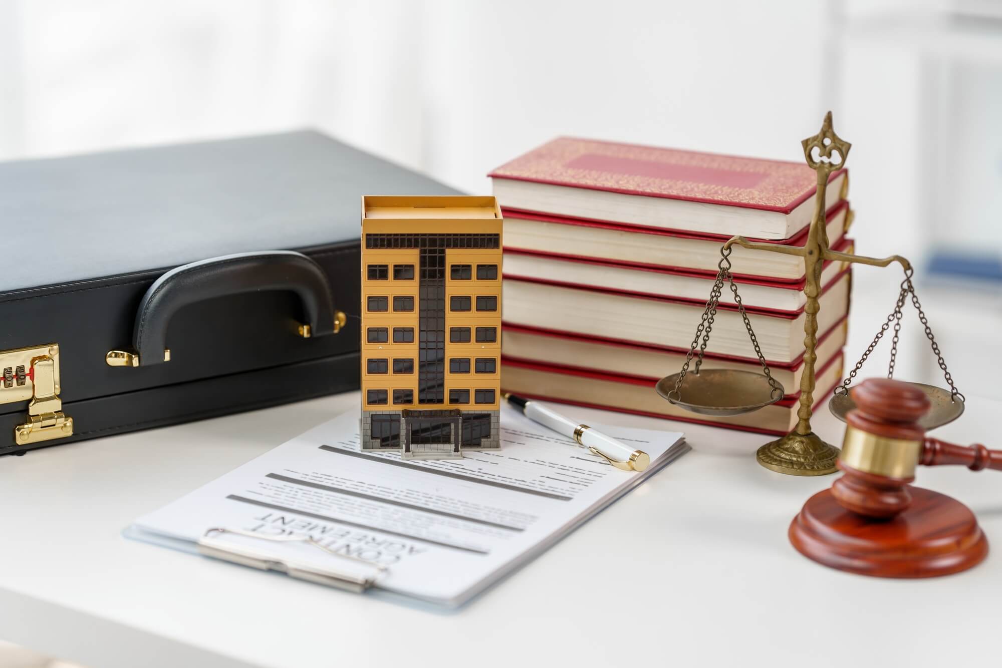 Asesoría legal y normativa en propiedad horizontal